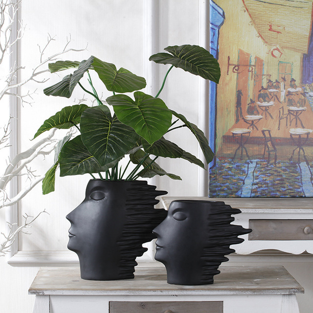 Nordic Abstract Face Vase