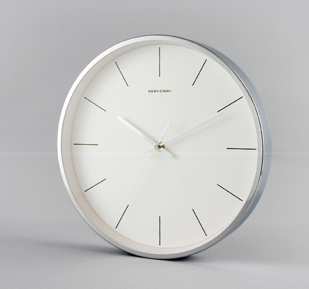 Modern Silent Wall Clock with High-Gloss Finish