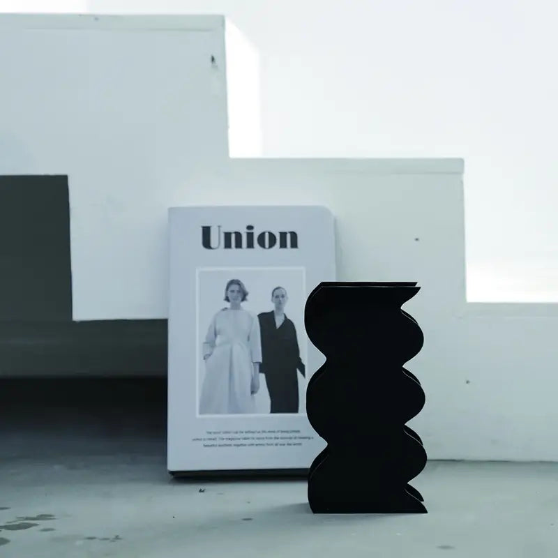 Modern Black Wave Acrylic Flower Vase for Home Decor